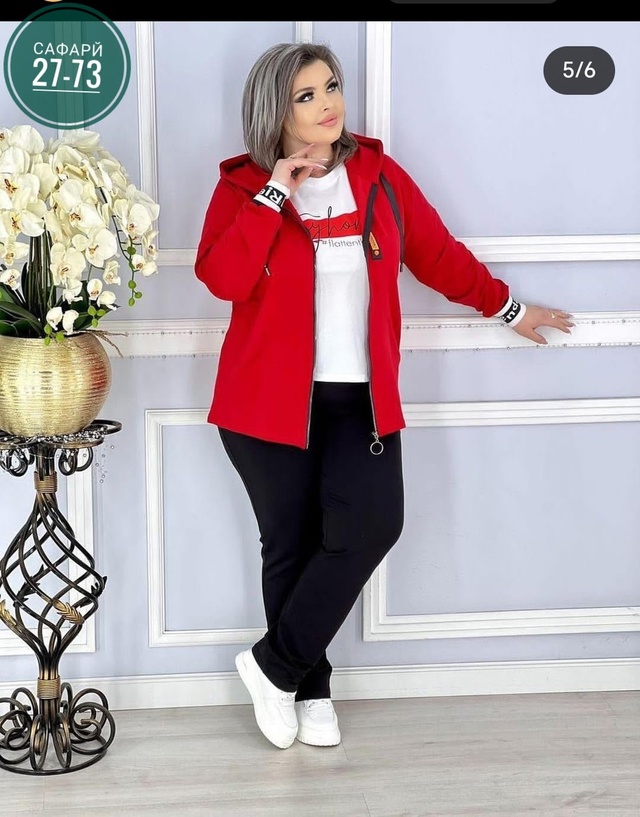 Спортивный костюм 22942837