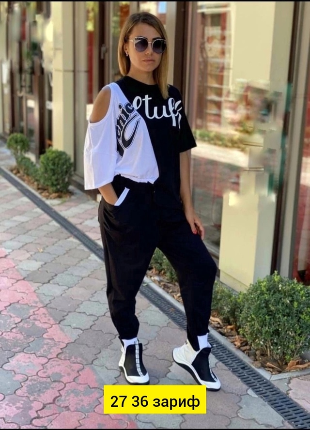 Спортивный костюм 22943620