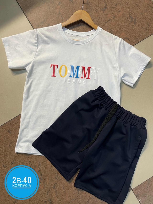 Спортивный костюм 22944681