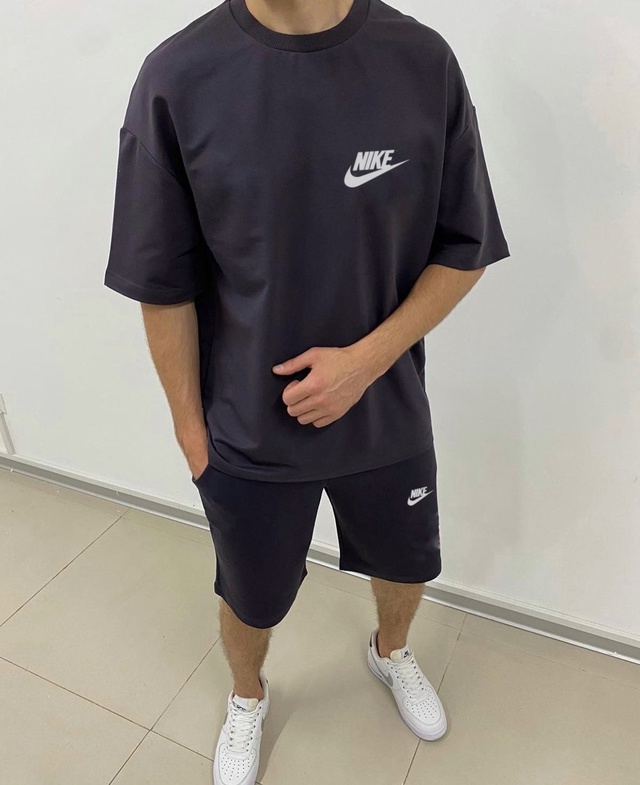 Спортивный костюм 22946521