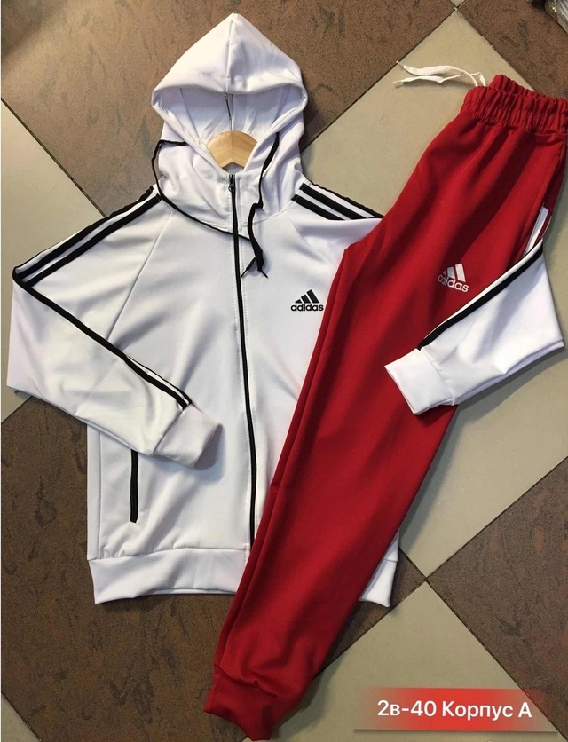 Спортивный костюм 22946211