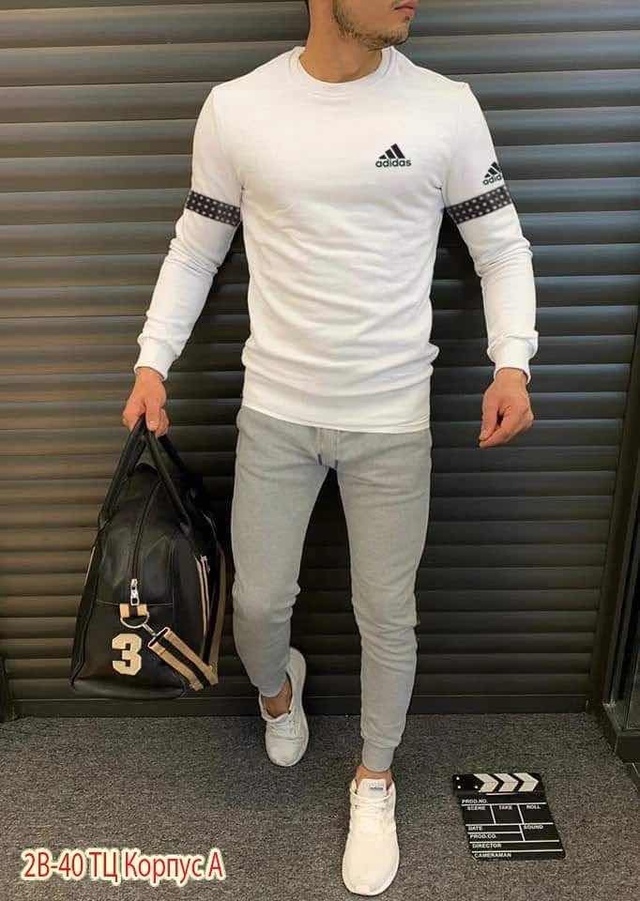 Спортивный костюм 22947260