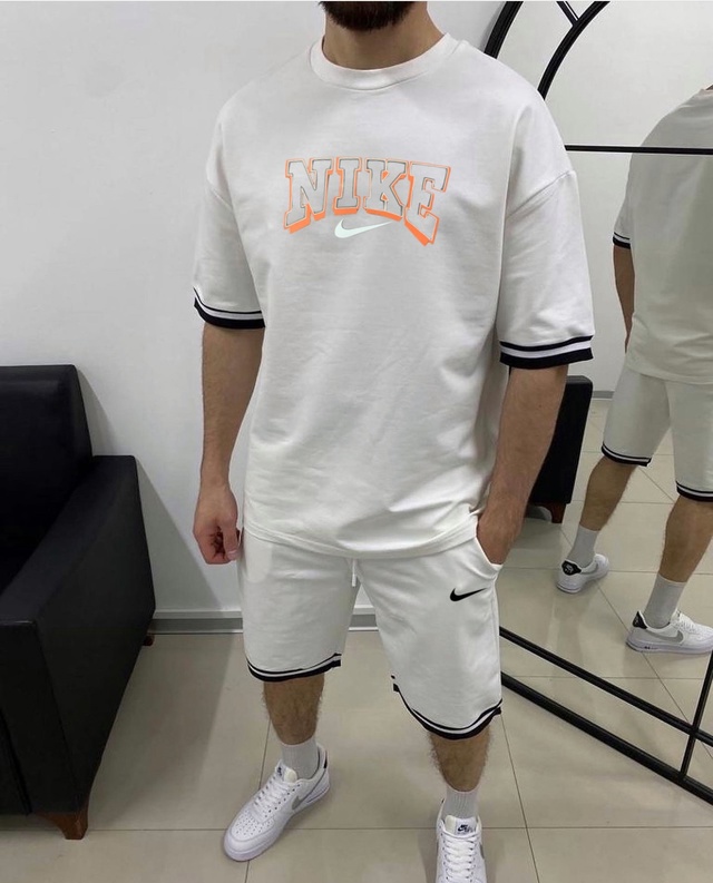 Спортивный костюм 22949439