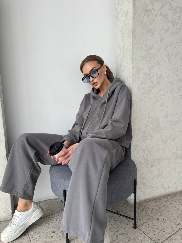 Спортивный костюм 22951261