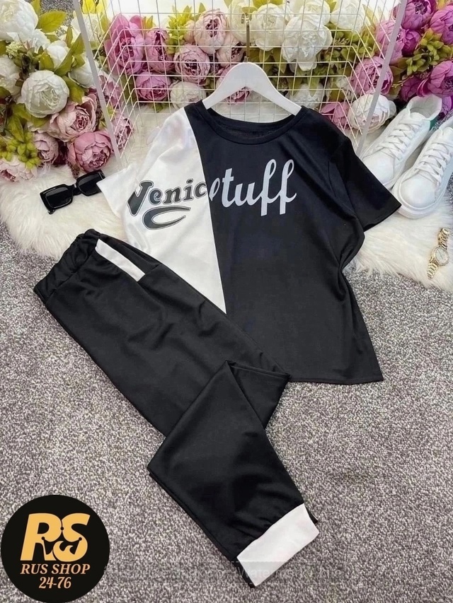 Спортивный костюм 22950954