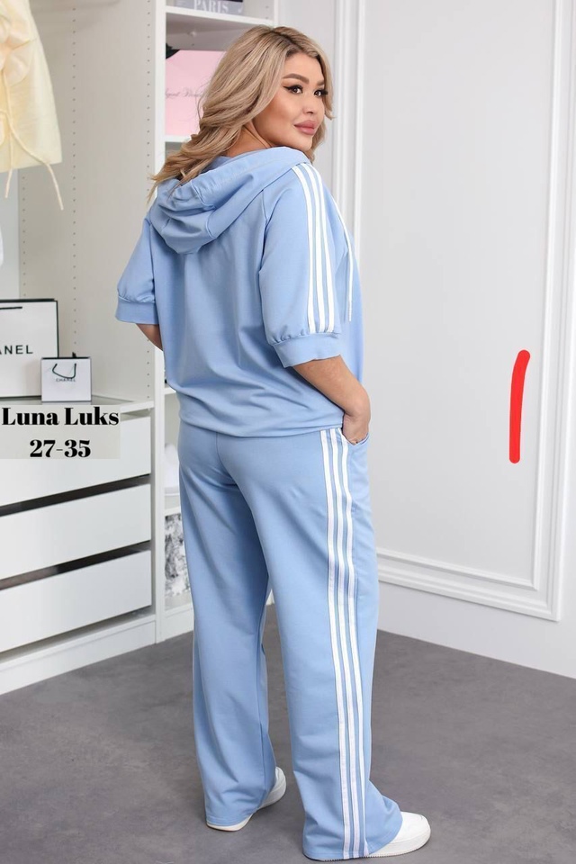 Спортивный костюм 22952068