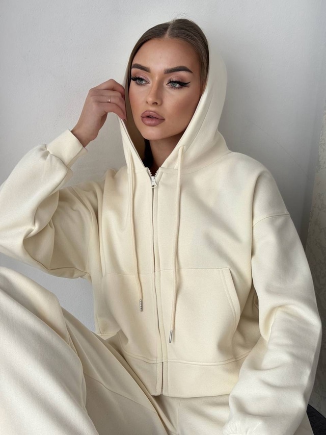 Спортивный костюм 22951262