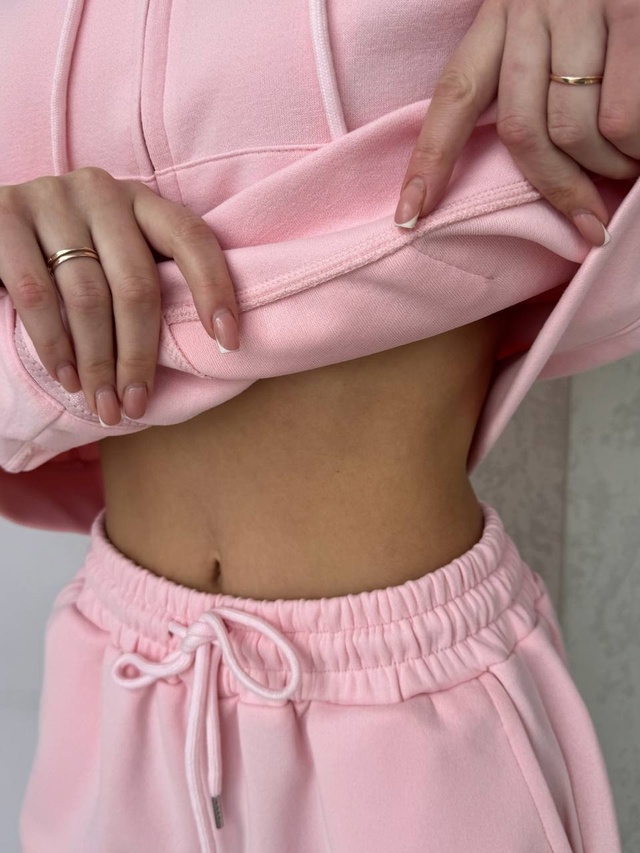 Спортивный костюм 22951257