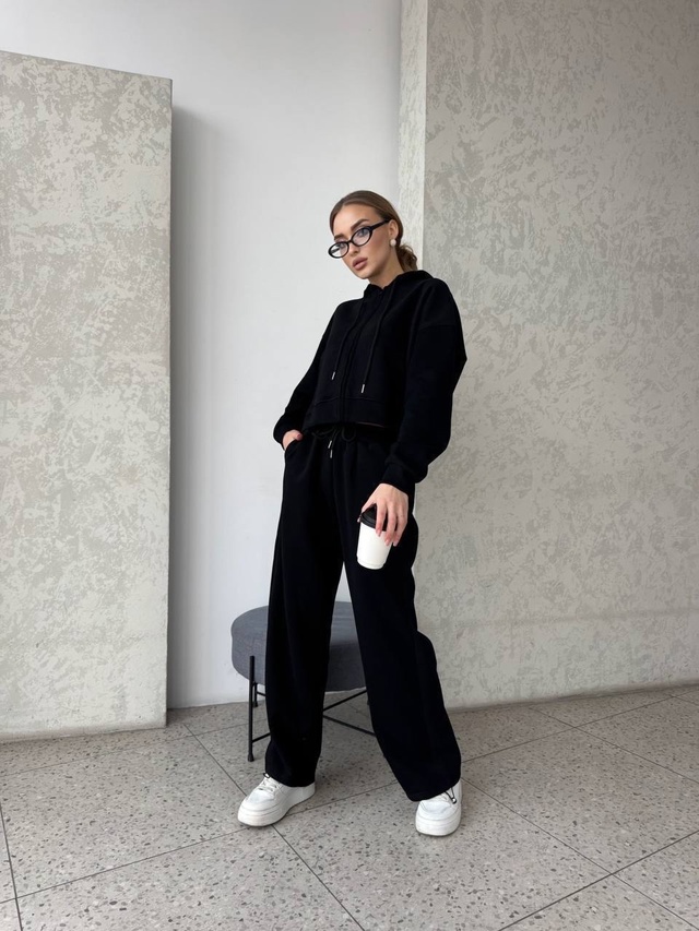 Спортивный костюм 22951261