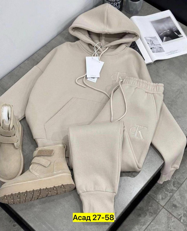 Спортивный костюм 22955870