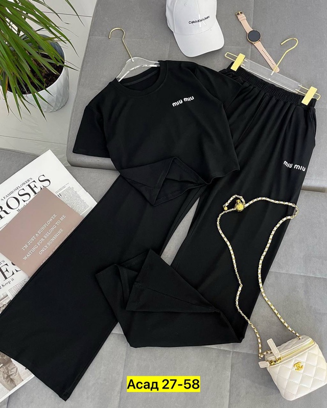 Спортивный костюм 22954944