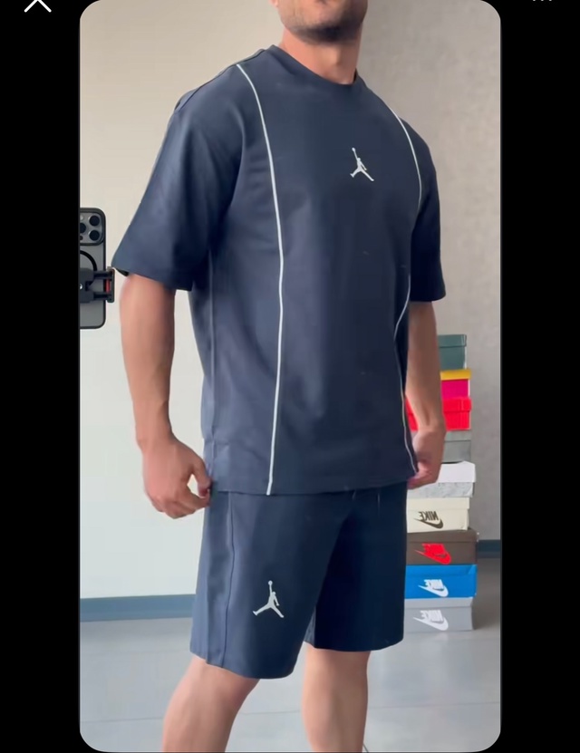 Спортивный костюм 22960777