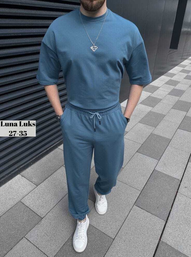 Спортивный костюм 22962176