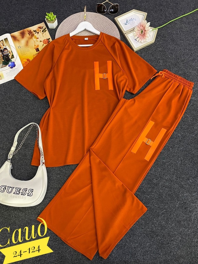 Спортивный костюм 22966013