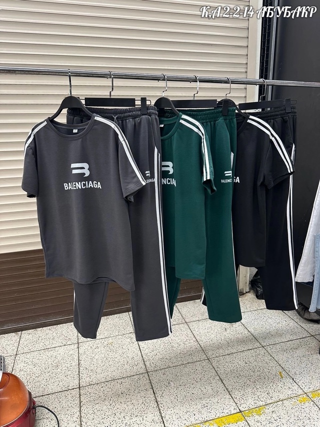 Спортивный костюм 22966812