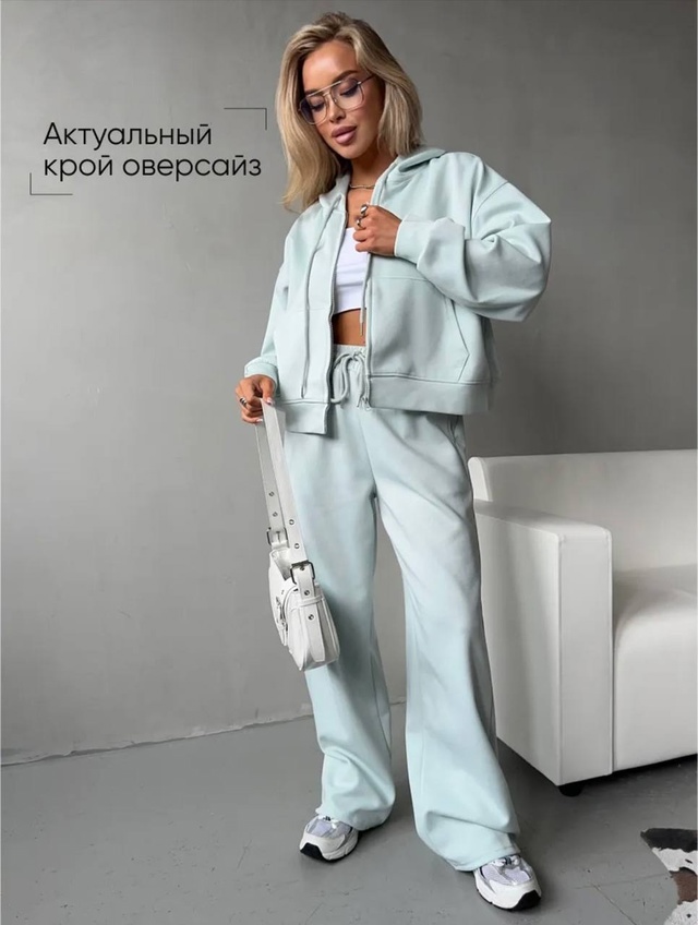 Спортивный костюм 22967294