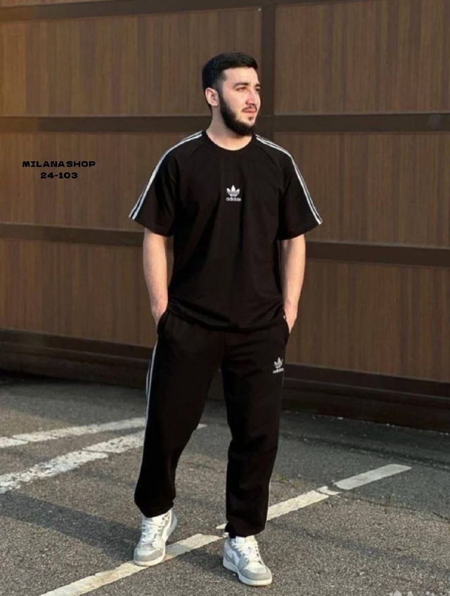 Спортивный костюм 22971623