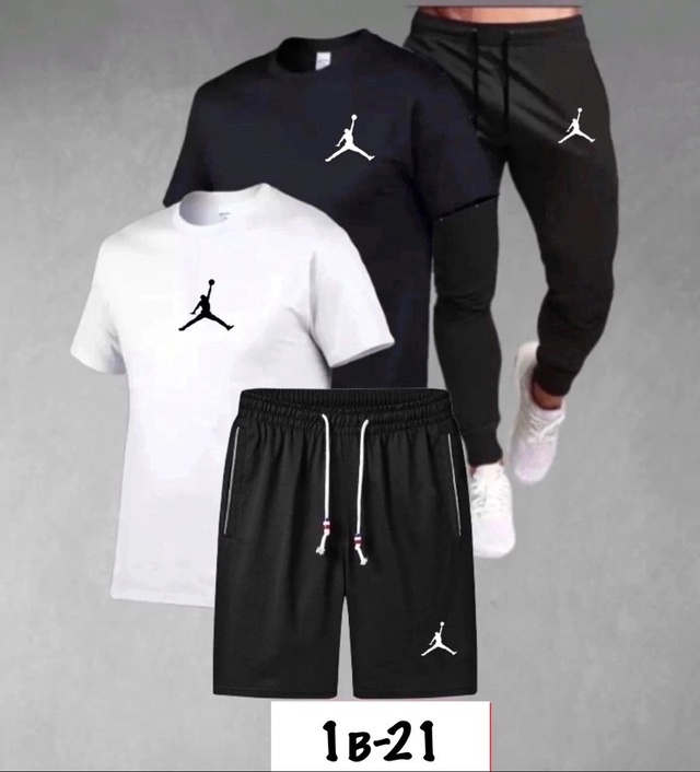 Спортивный костюм 22972058