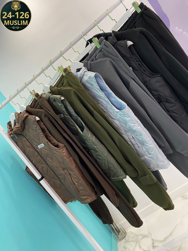 Спортивный костюм 22974267