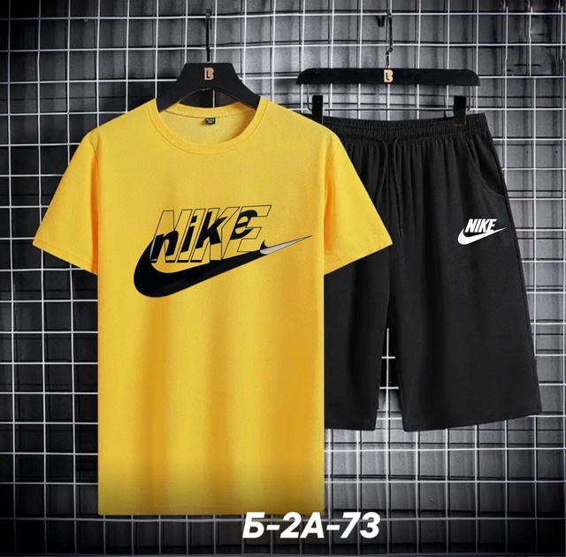 Спортивный костюм 22975899