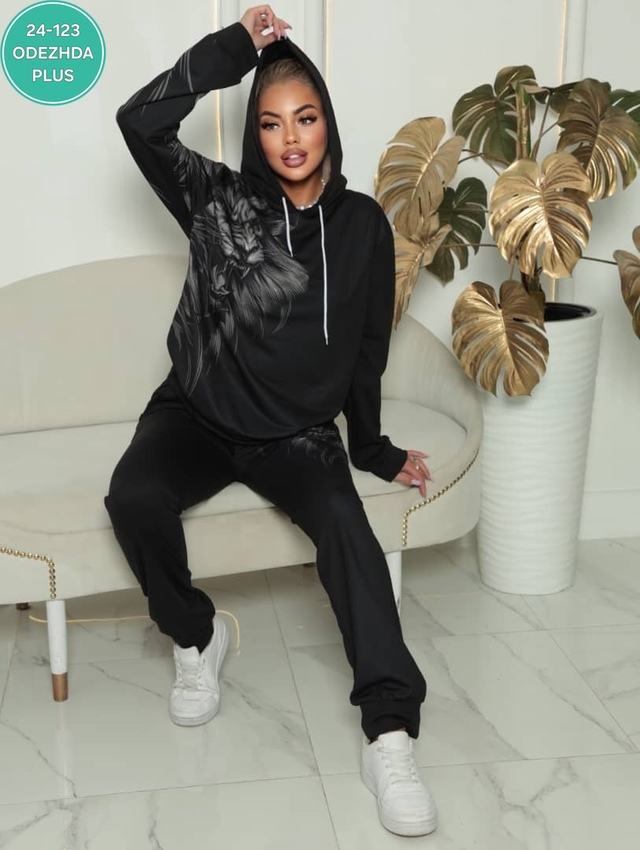 Спортивный костюм 22977514