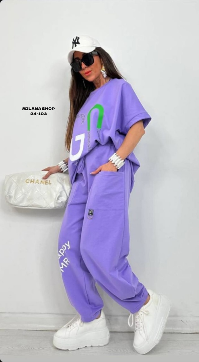 Спортивный костюм 22976452