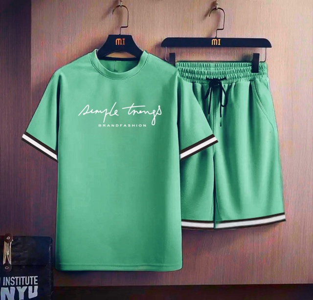 Спортивный костюм 22977248