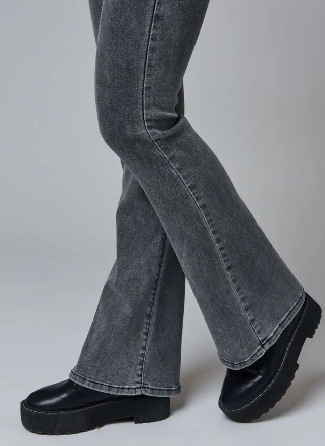 Джинсы 22978474