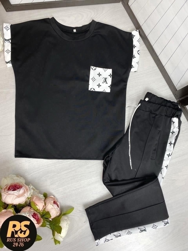 Спортивный костюм 22980791