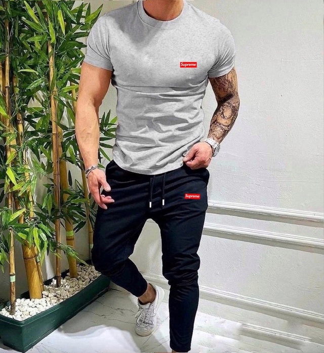 Спортивный костюм 22979698