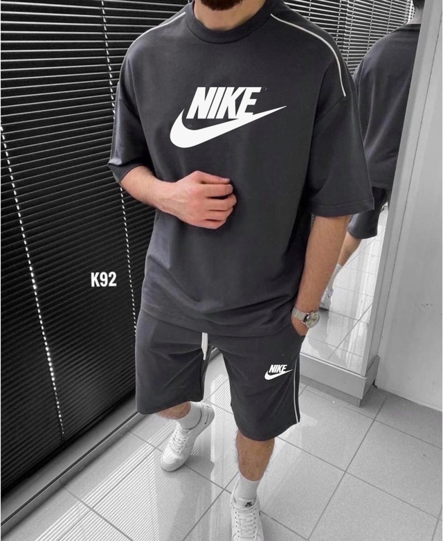 Спортивный костюм 22979868