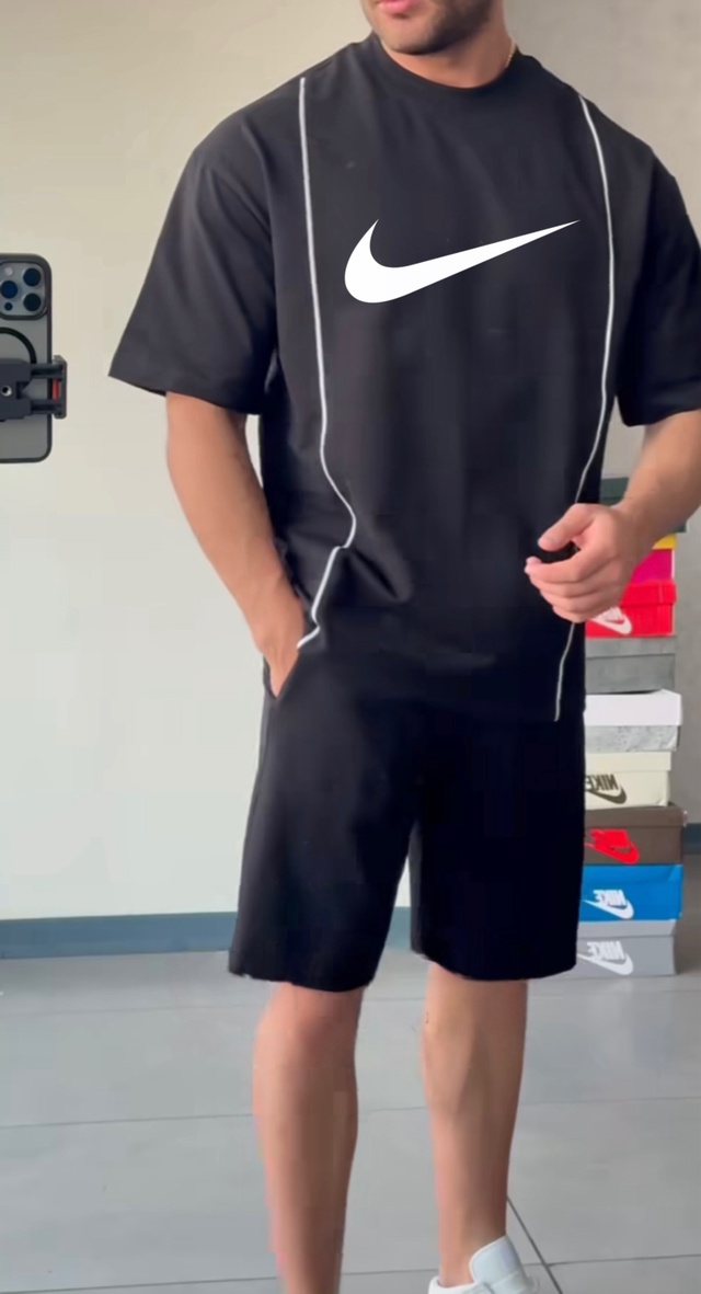 Спортивный костюм 22979700