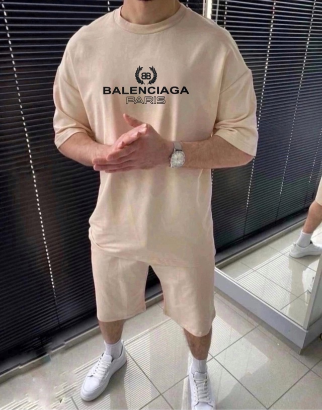 Спортивный костюм 22979763