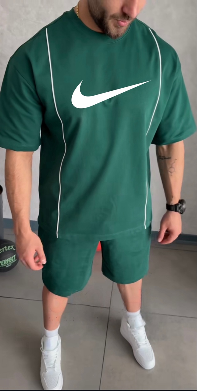 Спортивный костюм 22979700