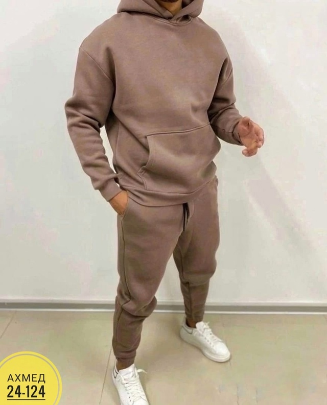 Спортивный костюм 22979537