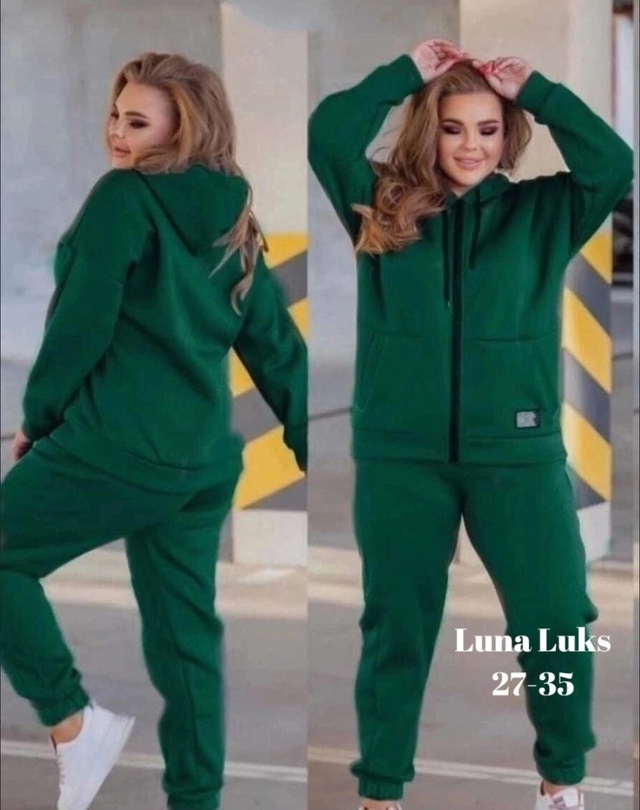 Спортивный костюм 22981474