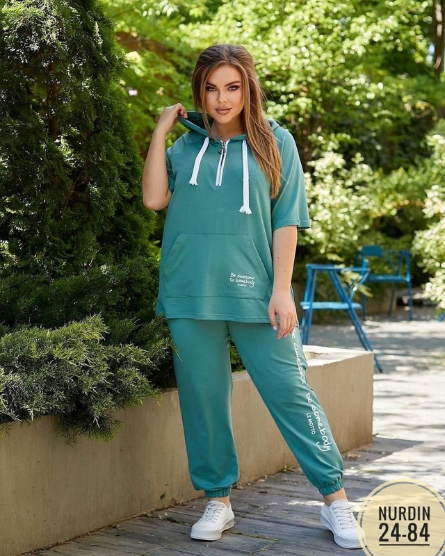 Спортивный костюм 22985044