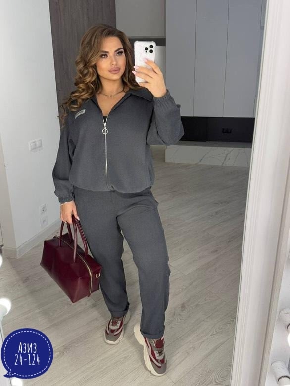 Спортивный костюм 22985729