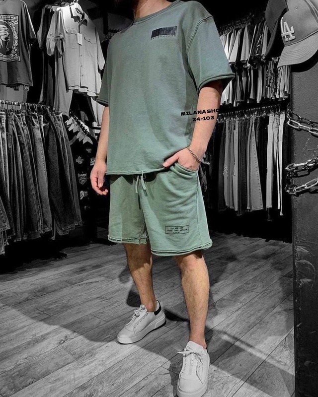 Спортивный костюм 22986209