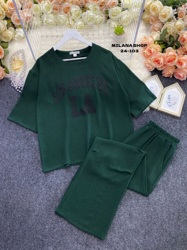 Спортивный костюм 22987935