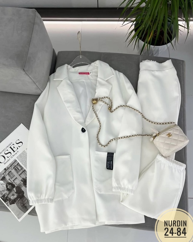 Костюм 22991638