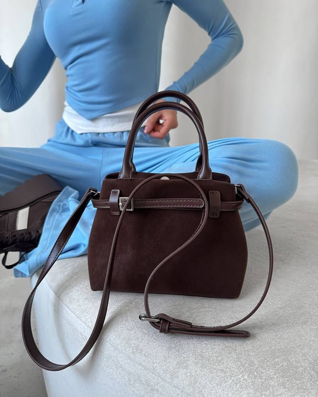 Спортивный костюм 22993037