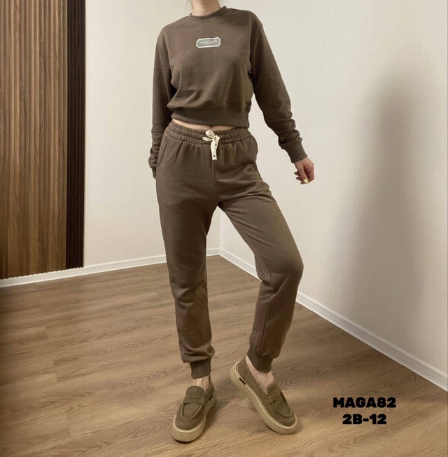 Спортивный костюм 22992836