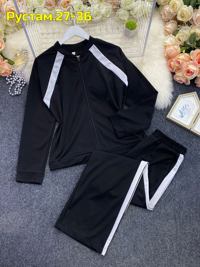 Спортивный костюм 22996458