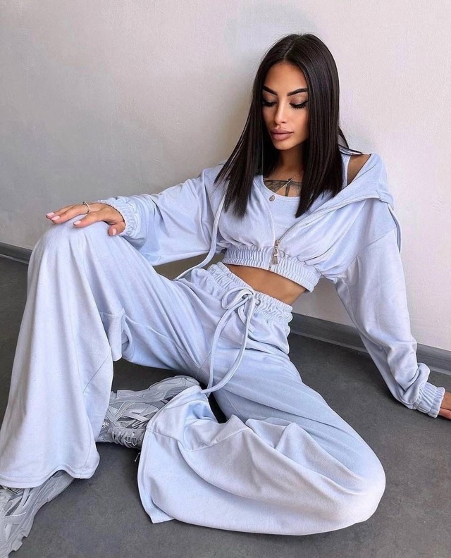 Спортивный костюм 22997221