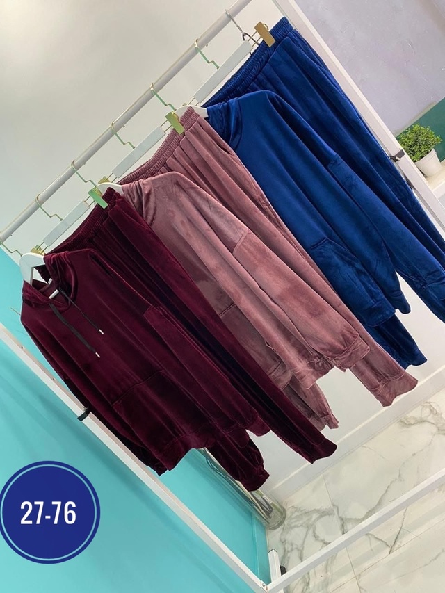 Спортивный костюм 23001219