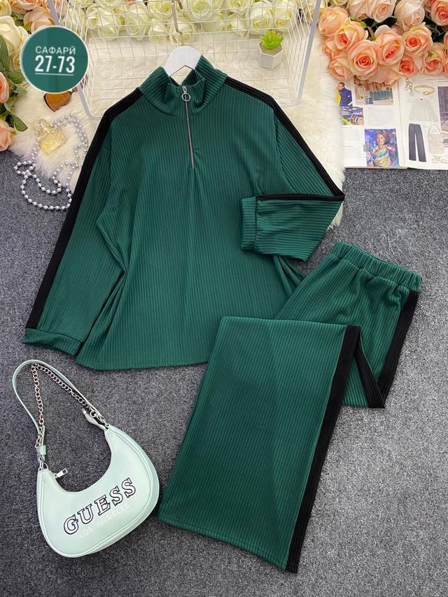 Спортивный костюм 23003404