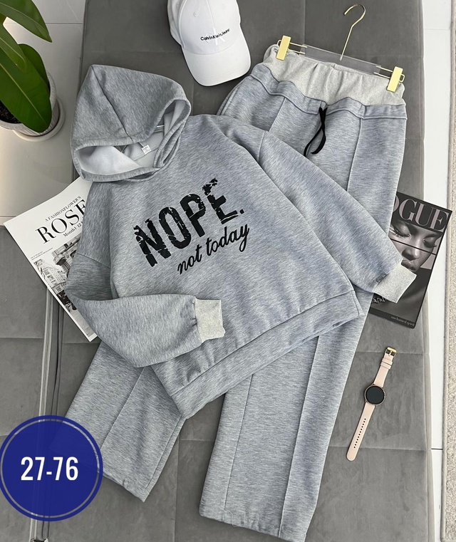 Спортивный костюм 23003878