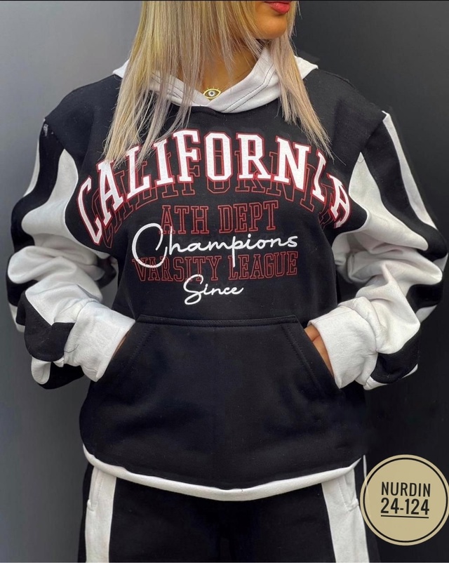 Спортивный костюм 23007612