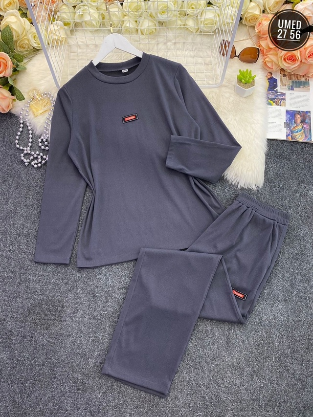 Спортивный костюм 23009007